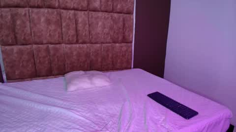 Snapshot of thamara_angells chatting on October 2025 02:24:01 PM Thamara online show from October 2025 02:24:01 PM