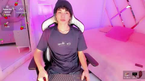 thanier_18 online show from February 2026 07:14:02 PM