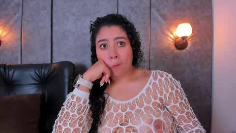 thara webstter online show from April 2026 11:46:02 AM