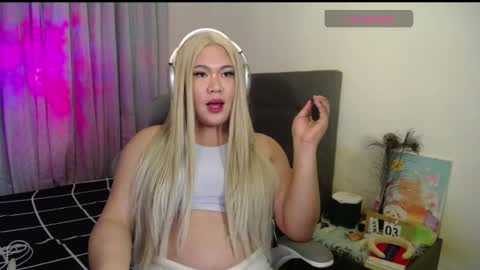 NOEY online show from March 2025 06:44:01 PM