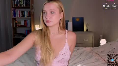 Snapshot of thatonerabbit chatting on July 2026 02:41:02 PM Alice online show from July 2026 02:41:02 PM
