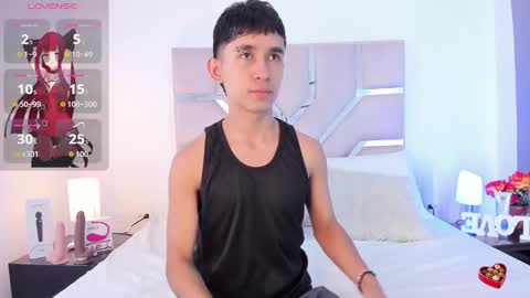 Snapshot of thayler_jones chatting on November 2025 11:21:02 AM Thayler online show from November 2025 11:21:02 AM