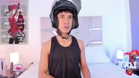 Snapshot of thayler_jones chatting on November 2025 11:20:01 AM Thayler online show from November 2025 11:20:01 AM