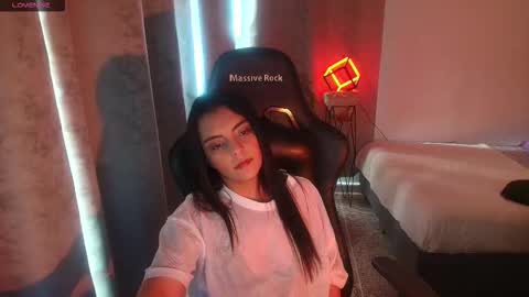Snapshot of thays_mawakye01 chatting on November 2025 04:31:02 PM Paola online show from November 2025 04:31:02 PM