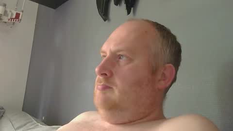 Snapshot of the007146368 chatting on April 2026 11:31:02 AM the007146368 online show from April 2026 11:31:02 AM