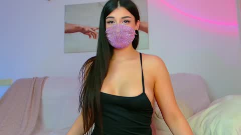 Snapshot of the__sabenna chatting on December 2024 04:40:01 PM Madina online show from December 2024 04:40:01 PM