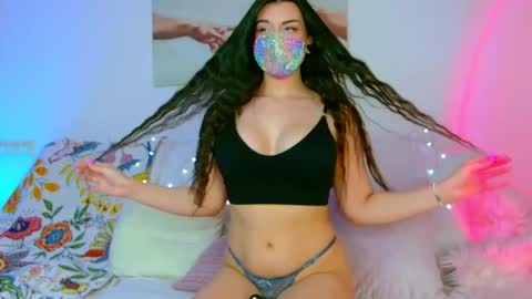 Snapshot of the__sabenna chatting on February 2025 03:42:02 PM Madina online show from February 2025 03:42:02 PM