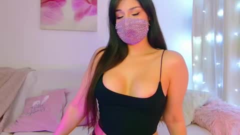 Snapshot of the__sabenna chatting on December 2025 05:29:01 PM Madina online show from December 2025 05:29:01 PM