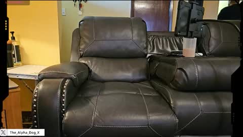 the_alpha_dog_xxx online show from February 2026 05:53:01 PM