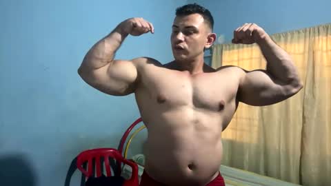 Snapshot of the_beastmuscle chatting on February 2025 07:52:01 PM beast online show from February 2025 07:52:01 PM
