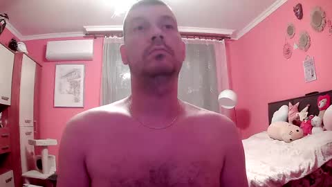 Snapshot of the_bee16 chatting on July 2026 10:54:02 AM the_bee16 online show from July 2026 10:54:02 AM