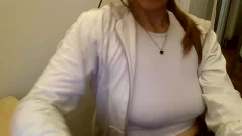 Snapshot of the_borderlands chatting on December 2025 08:12:02 AM the crazy travellers online show from December 2025 08:12:02 AM