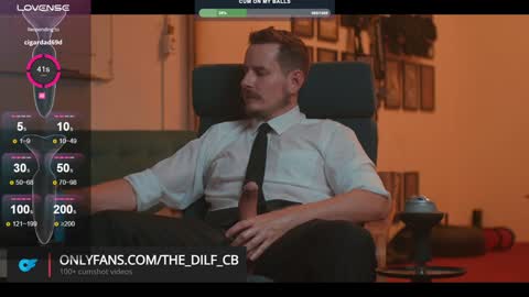 Snapshot of the_dilf chatting on December 2024 06:59:02 PM The DILF -  online show from December 2024 06:59:02 PM