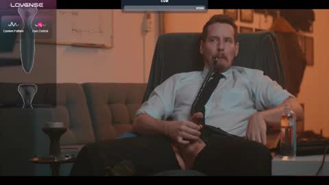 Snapshot of the_dilf chatting on March 2025 12:45:01 PM The DILF -  online show from March 2025 12:45:01 PM