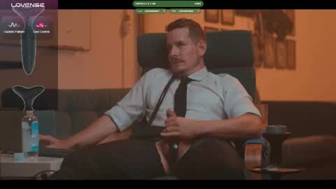 Snapshot of the_dilf chatting on October 2025 01:53:02 PM The DILF -  online show from October 2025 01:53:02 PM