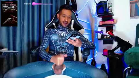 Snapshot of the_dog_lian chatting on November 2025 11:59:02 PM the dog lian online show from November 2025 11:59:02 PM