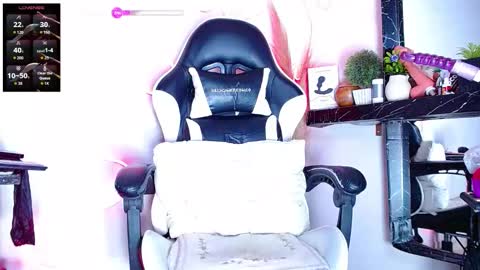 Snapshot of the_dog_lian chatting on November 2025 12:24:02 AM the dog lian online show from November 2025 12:24:02 AM