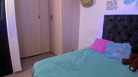 Emily - April online show from January 2025 07:07:02 PM