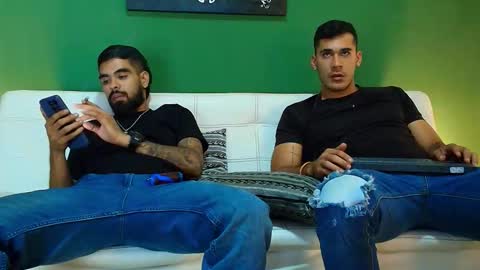 SCOTT  THEO  KAMERON  GENDERSON online show from September 2025 02:55:02 AM