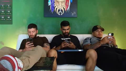 SCOTT  THEO  KAMERON  GENDERSON online show from January 2026 10:12:02 PM