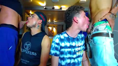 Snapshot of the_goodfellas chatting on November 2025 08:20:01 PM the goodfellas online show from November 2025 08:20:01 PM