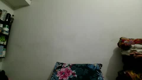 Snapshot of the_right_girl chatting on October 2025 04:51:02 PM Suzan Sexy online show from October 2025 04:51:02 PM
