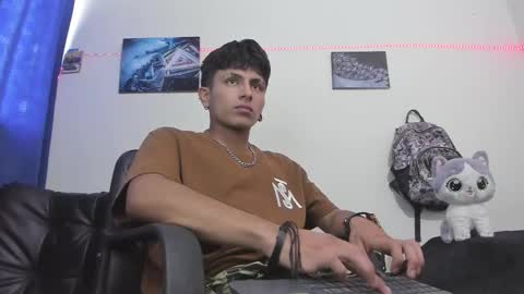 Snapshot of the_weed_guys chatting on December 2024 08:04:01 PM Danny online show from December 2024 08:04:01 PM