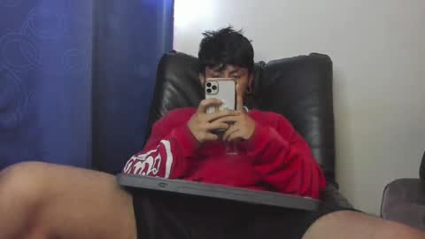 Snapshot of the_weed_guys chatting on January 2025 09:14:02 PM Danny online show from January 2025 09:14:02 PM