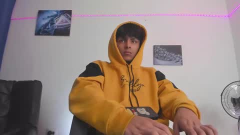 Snapshot of the_weed_guys chatting on January 2025 12:57:02 AM Danny online show from January 2025 12:57:02 AM