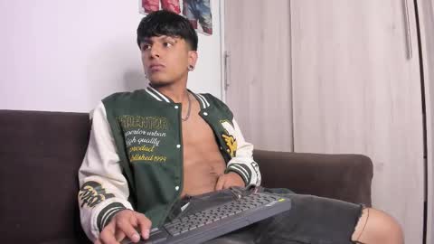 Snapshot of the_weed_guys chatting on September 2025 12:43:02 AM Danny online show from September 2025 12:43:02 AM