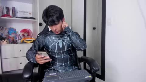 Snapshot of the_weed_guys chatting on October 2025 02:40:02 PM Danny online show from October 2025 02:40:02 PM