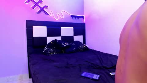 Snapshot of thebigdanni chatting on November 2025 02:44:02 AM DEAN AND MARY online show from November 2025 02:44:02 AM