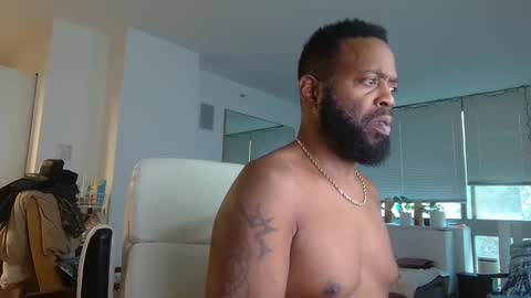 Snapshot of theblacklordmaster chatting on October 2025 12:47:01 PM theblacklordmaster online show from October 2025 12:47:01 PM