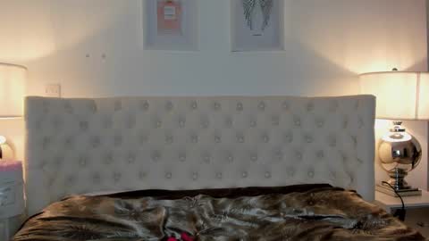 Snapshot of theblondenextdoor97 chatting on January 2025 03:29:01 PM Jessica online show from January 2025 03:29:01 PM