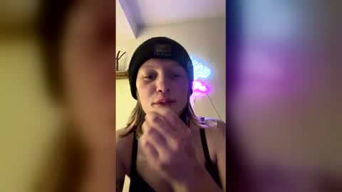 Snapshot of theborderline14 chatting on February 2026 05:50:02 AM theborderline14 online show from February 2026 05:50:02 AM