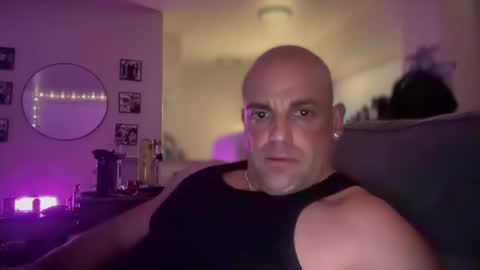 Snapshot of thebuzz777 chatting on December 2024 11:22:01 AM theBuzz777 online show from December 2024 11:22:01 AM