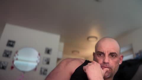 Snapshot of thebuzz777 chatting on February 2025 12:06:01 AM theBuzz777 online show from February 2025 12:06:01 AM