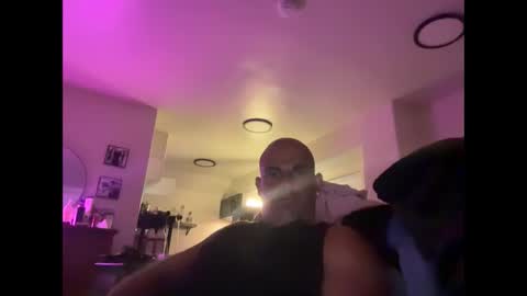 Snapshot of thebuzz777 chatting on September 2025 05:07:01 AM theBuzz777 online show from September 2025 05:07:01 AM