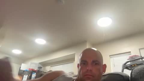 Snapshot of thebuzz777 chatting on November 2025 05:57:01 PM theBuzz777 online show from November 2025 05:57:01 PM