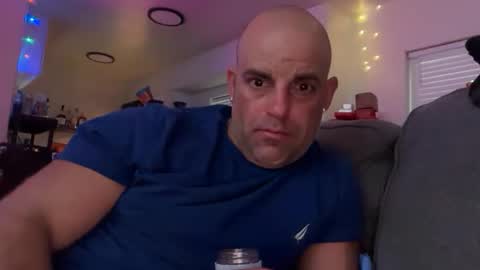 Snapshot of thebuzz777 chatting on December 2025 09:27:02 AM theBuzz777 online show from December 2025 09:27:02 AM