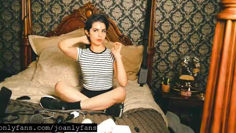 Snapshot of thecamwoman chatting on September 2025 11:59:01 PM Joan online show from September 2025 11:59:01 PM