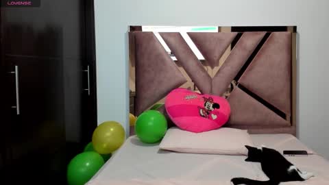 TheChicaNextDoor  online show from March 2026 11:09:01 PM