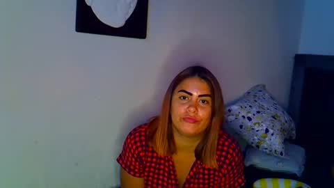 Snapshot of thecouplehavingall chatting on February 2025 04:21:02 AM thecouplehavingall online show from February 2025 04:21:02 AM