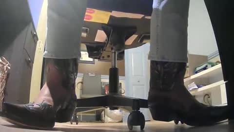 thecowboy_74 online show from December 2025 04:18:02 AM