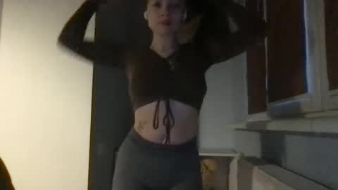 Crystal online show from February 2025 03:59:01 PM