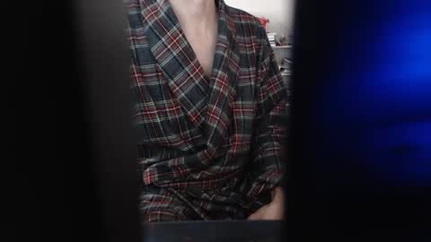 Snapshot of thedestion chatting on December 2024 02:14:02 PM Destion online show from December 2024 02:14:02 PM