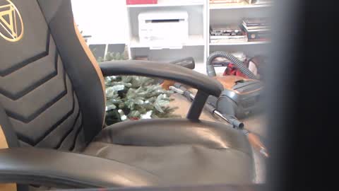 Snapshot of thedestion chatting on January 2025 02:35:02 PM Destion online show from January 2025 02:35:02 PM