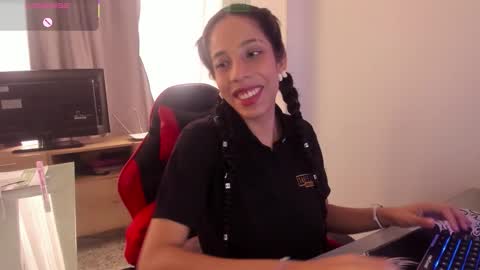 Snapshot of thedevil_boobs chatting on September 2025 01:33:01 PM Keiko online show from September 2025 01:33:01 PM