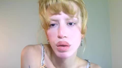 Yolanda online show from September 2025 05:39:02 PM