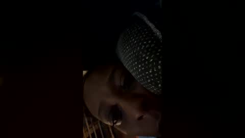 amiyajuvais online show from January 2026 12:48:01 AM